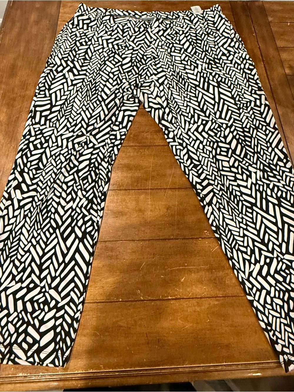 Susan Graver Black and White Abstract Print Pull-On Pants
